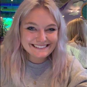 Meet your Posher, Madalyn